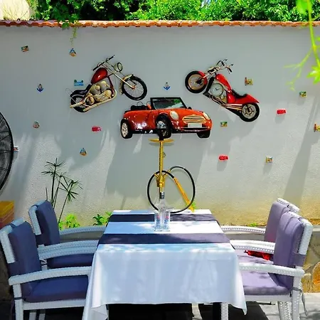Port Hotel